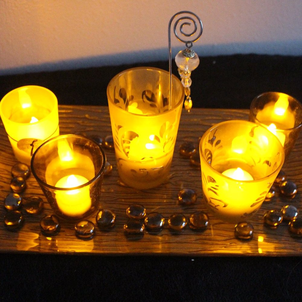 Etched Leaf 5 Votive Candle Holder Set with Glass Tray & Glass Pebbles